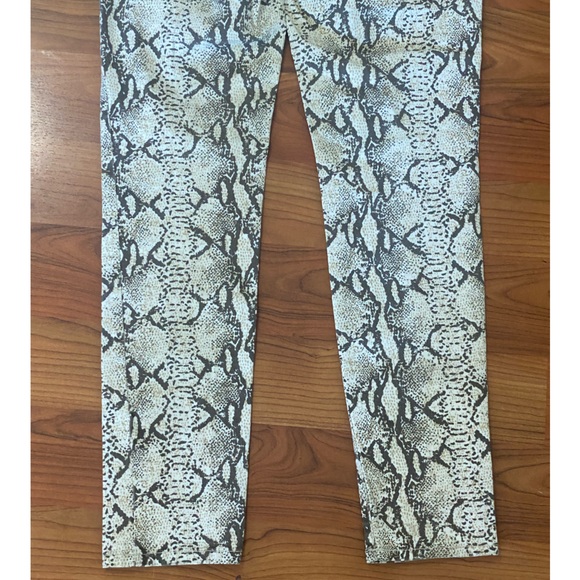 Snakeskin Skinny Jeans - Picture 6 of 8